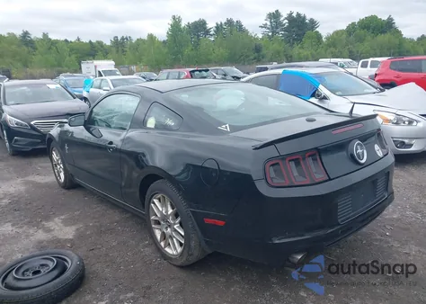 2014 Ford Mustang V6 Premium z USA, uszkodzony, nr VIN 1ZVBP8AM9E5202329